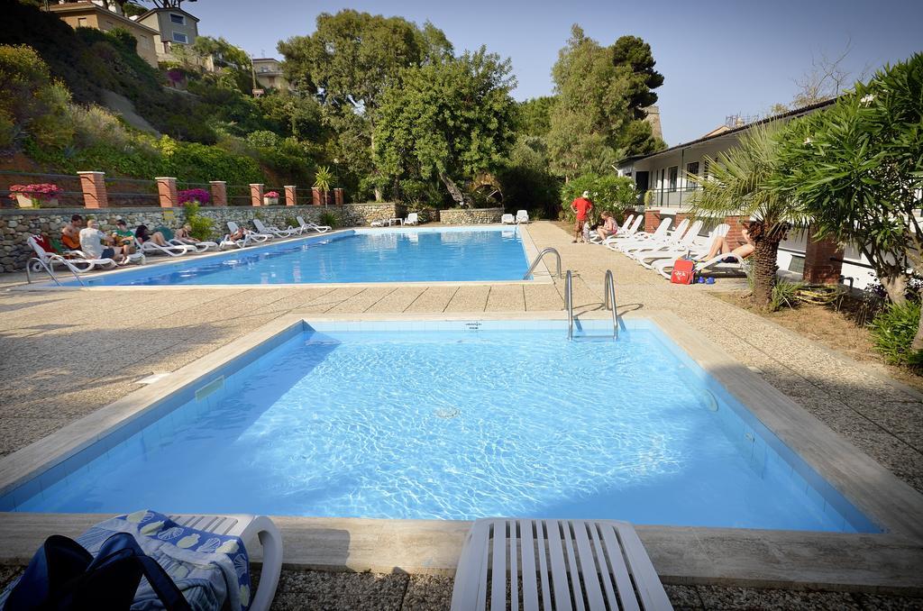 Blue Beach Bussana Nuova Exterior photo