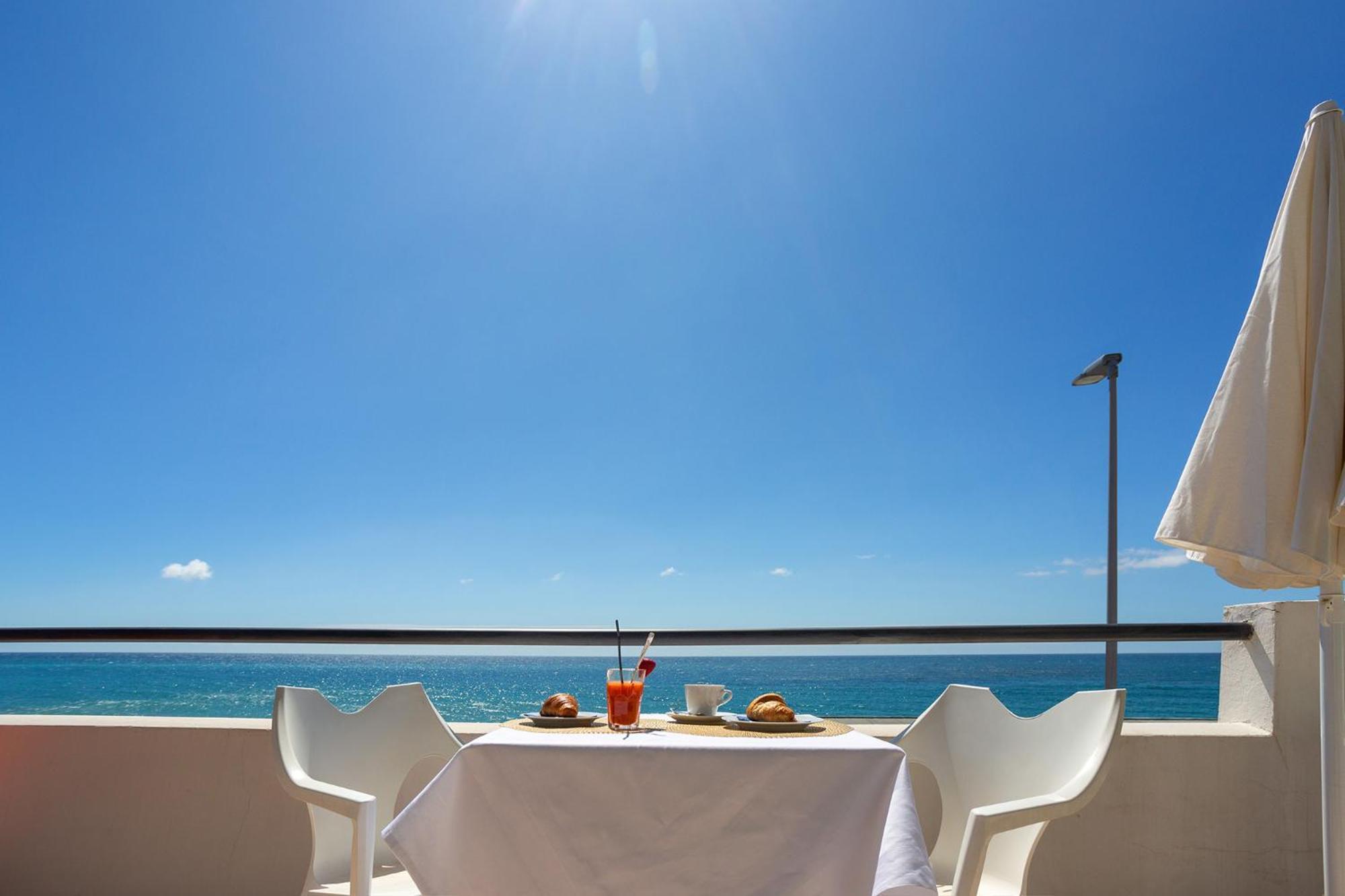Blue Beach Bussana Nuova Exterior photo