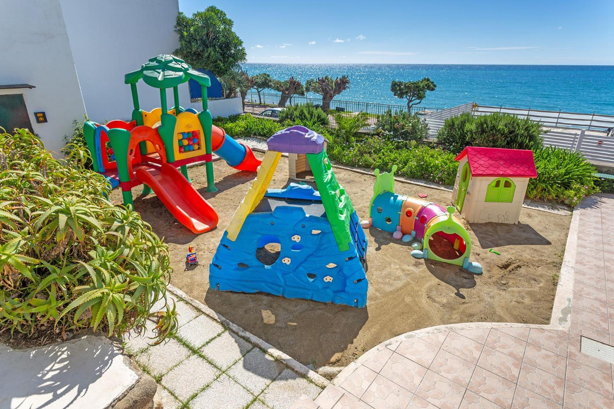 Blue Beach Bussana Nuova Exterior photo