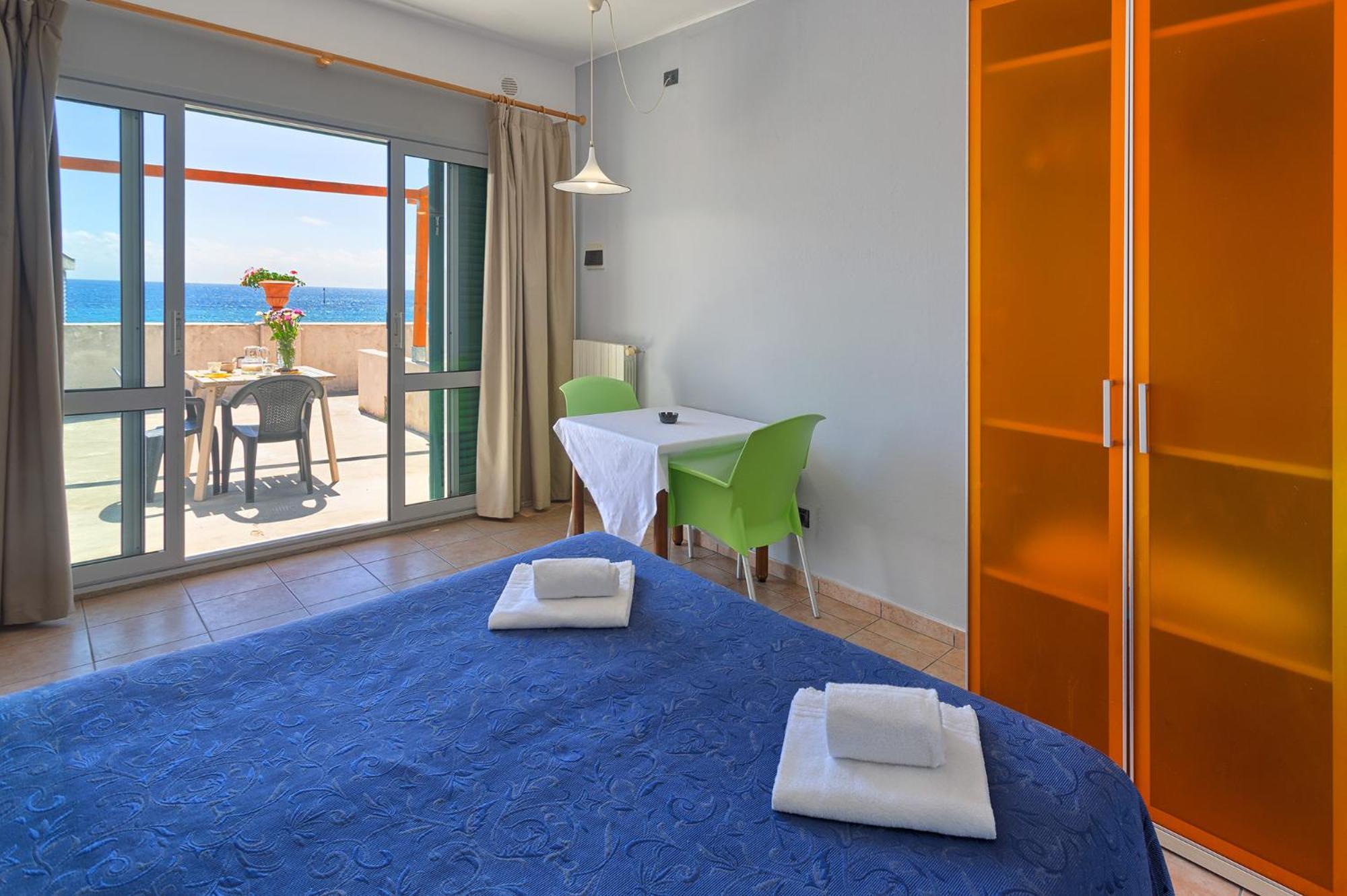 Blue Beach Bussana Nuova Exterior photo